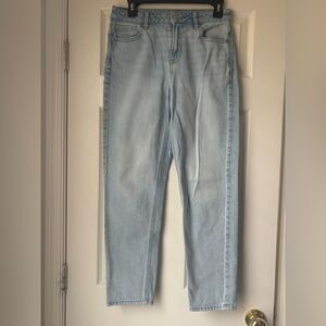 American Eagle Mom Jeans